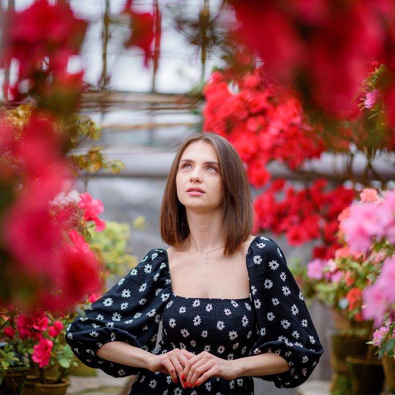 Богдана в азаліях